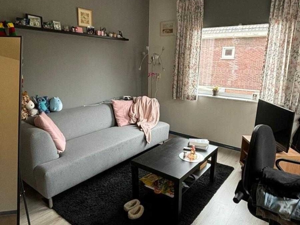 Дава се под наем Двустаен апартамент в София, Център - 55 кв.м за 387.6 € - Снимка #1