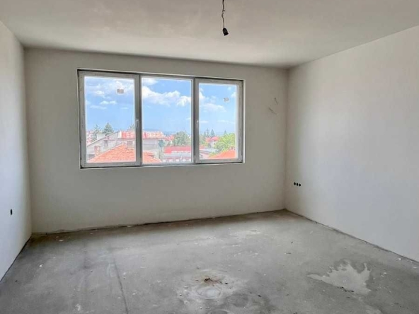 Тристаен апартамент в София, Център - 82 кв.м за 2135 €/кв.м - Снимка #1