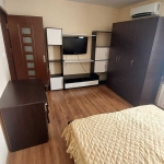 Дава се под наем Двустаен апартамент в Свищов - 57 кв.м за 178.5 € - Снимка #1