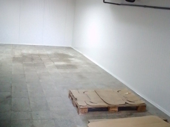 Дава се под наем Склад в Бургас, Промишлена зона - Север - 70 кв.м за 357 € - Снимка #1