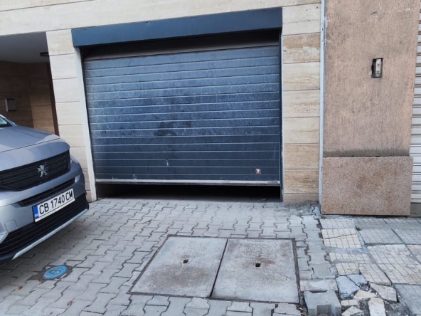 Гараж / Паркомясто в София, 7-ми 11-ти километър - 33 кв.м за 1667 €/кв.м - Снимка #1