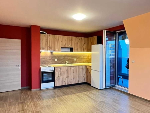 Дава се под наем Тристаен апартамент в София, Център - 90 кв.м за 650 € - Снимка #1
