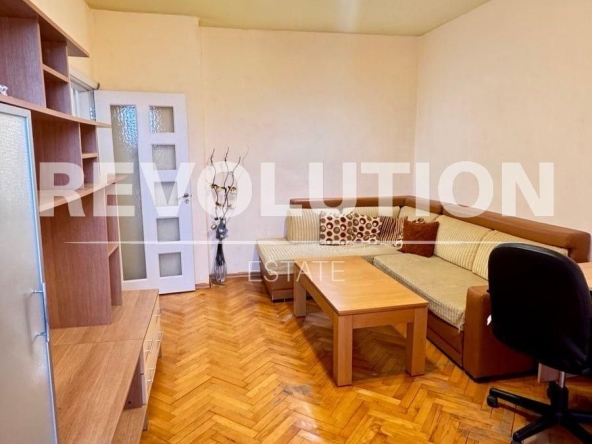 Двустаен апартамент в Пловдив, Гагарин - 77 кв.м за 1163 €/кв.м - Снимка #1
