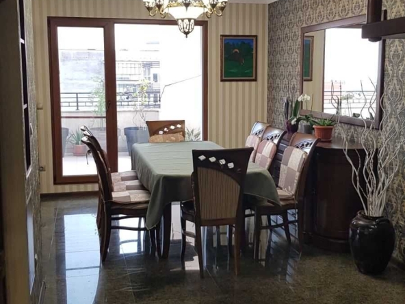 Многостаен апартамент в Стара Загора, Център - 272 кв.м за 956 €/кв.м - Снимка #1