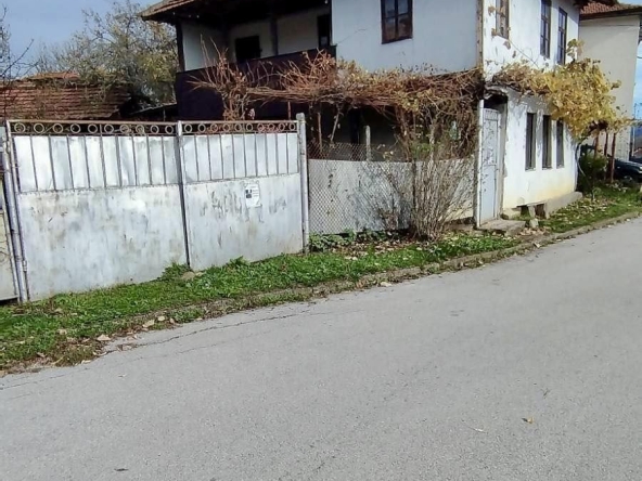 Къща в с. Терзийско, Област Ловеч - 100 кв.м за 333 €/кв.м - Снимка #1