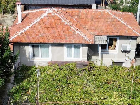 Къща в с. Строево, Област Пловдив - 61 кв.м за 1638 €/кв.м - Снимка #1