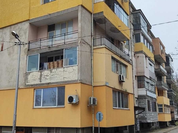 Четиристаен апартамент в Стара Загора, Била - 77 кв.м за 1195 €/кв.м - Снимка #1