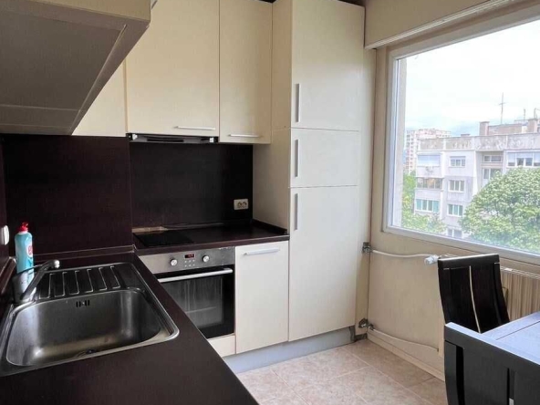 Едностаен апартамент в София, Център - 46 кв.м за 3109 €/кв.м - Снимка #1