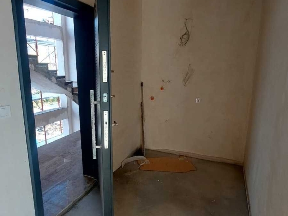 Двустаен апартамент в с. Минерални бани, Област Хасково - 77 кв.м за 596 €/кв.м - Снимка #1