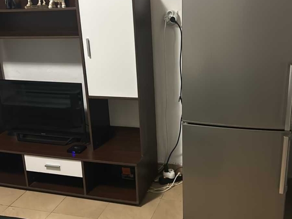 Дава се под наем Етаж от къща в Септември - 68 кв.м за 248.88 € - Снимка #1