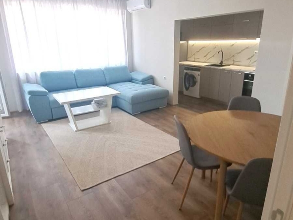 Тристаен апартамент в Варна, Колхозен пазар - 102 кв.м за 1275 €/кв.м - Снимка #1