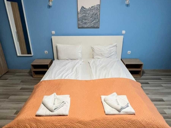 Дава се под наем Едностаен апартамент в к.к. Св.Св. Константин и Елена - 30 кв.м за 198.9 € - Снимка #1