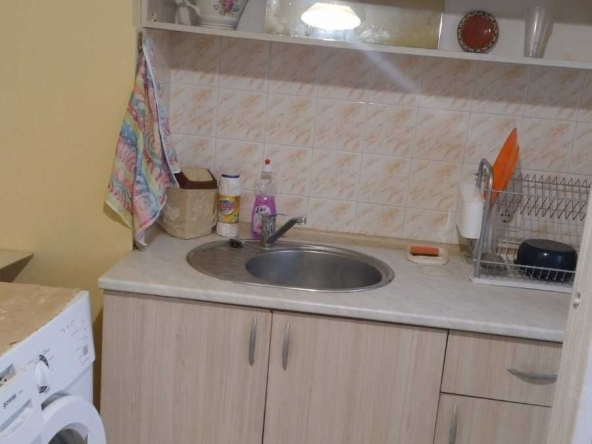 Дава се под наем Едностаен апартамент в Хасково, Любен Каравелов - 45 кв.м за 149.43 € - Снимка #1