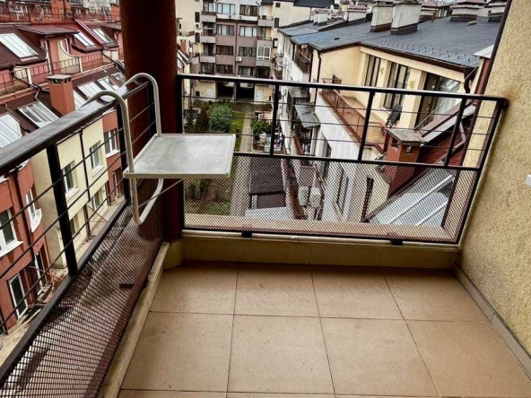 Дава се под наем Двустаен апартамент в София, Младост 1А - 67 кв.м за 618.12 € - Снимка #1