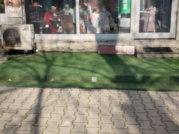 Дава се под наем Магазин в Пловдив, Христо Смирненски - 42 кв.м за 588.03 € - Снимка #1