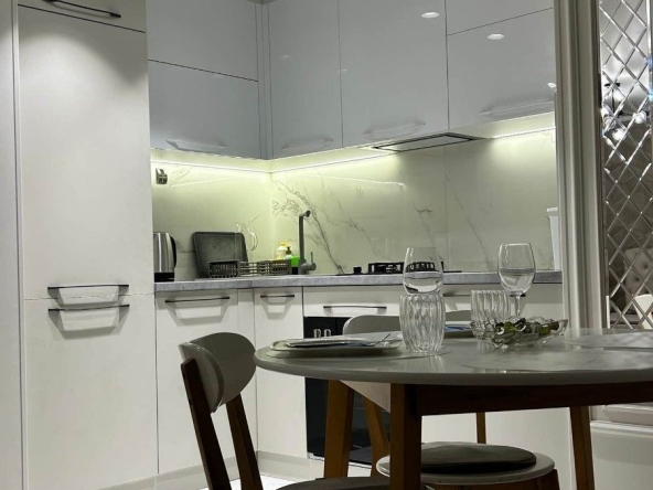 Дава се под наем Двустаен апартамент в София, Кръстова вада - 72 кв.м за 478.38 € - Снимка #1