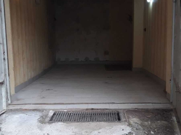 Гараж / Паркомясто в Плевен, Индустриална зона - 18 кв.м за 794 €/кв.м - Снимка #1