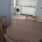 Дава се под наем Тристаен апартамент в ж.Зоопарк - 80 кв.м за 648.21 € - Снимка #1