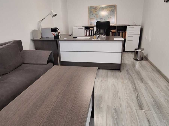 Дава се под наем Офис в Велико Търново, Колю Фичето - 120 кв.м за 698.19 € - Снимка #1