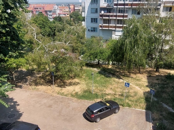 Двустаен апартамент в Русе, Дружба 3 - 61 кв.м за 968 €/кв.м - Снимка #1