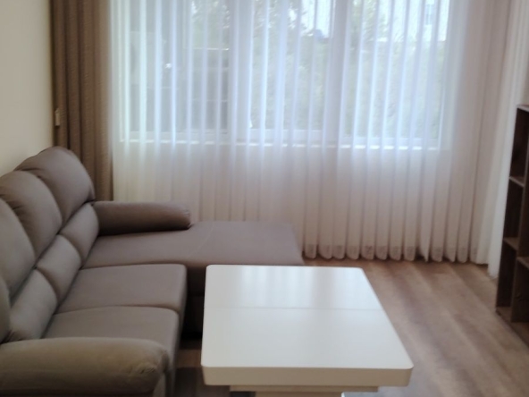 Дава се под наем Двустаен апартамент в Варна, Кайсиева градина - 52 кв.м за 459 € - Снимка #1