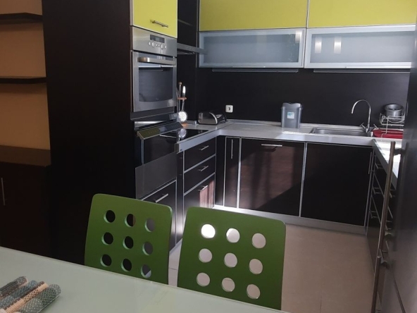 Дава се под наем Тристаен апартамент в Варна, Чайка - 90 кв.м за 663 € - Снимка #1