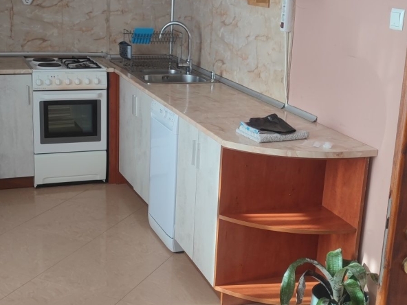 Дава се под наем Двустаен апартамент в Поморие - 60 кв.м за 348.84 € - Снимка #1