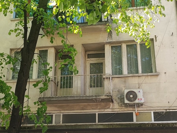 Дава се под наем Ателие в Севлиево - 65 кв.м за 20447.94 € - Снимка #1