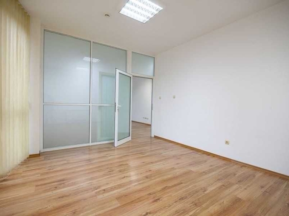 Дава се под наем Офис в София, Лозенец - 70 кв.м за 794.58 € - Снимка #1