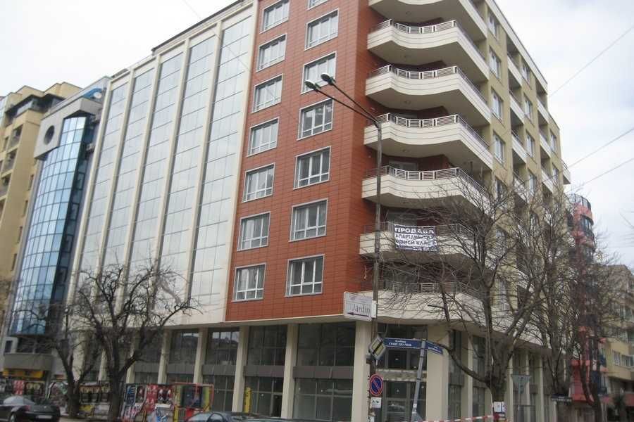 Дава се под наем Гараж / Паркомясто в София, Стрелбище - 12 кв.м за 74.46 € - Снимка #1