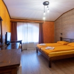 Дава се под наем Едностаен апартамент в Варна, м-т Траката - 1 кв.м за 204 € - Снимка #1