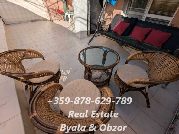 Двустаен апартамент в Бяла - 55 кв.м за 1000 €/кв.м - Снимка #1