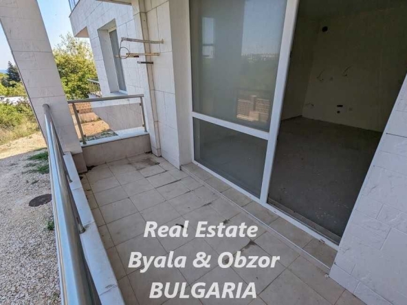 Едностаен апартамент в Бяла - 38 кв.м за 1077 €/кв.м - Снимка #1