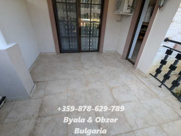 Тристаен апартамент в Обзор - 117 кв.м за 812 €/кв.м - Снимка #1