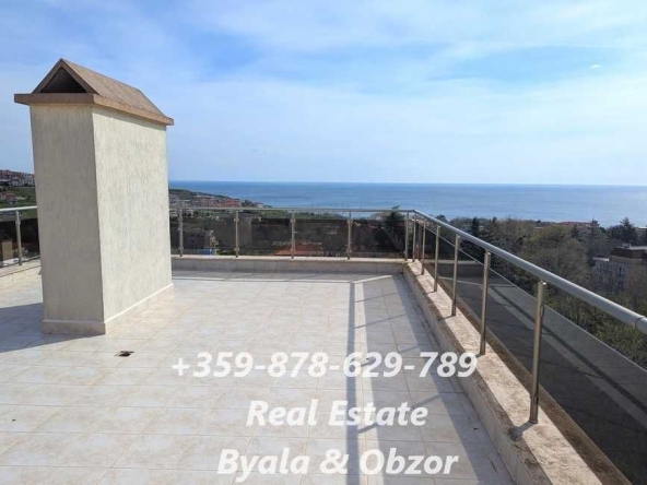 Двустаен апартамент в Бяла - 70 кв.м за 929 €/кв.м - Снимка #1