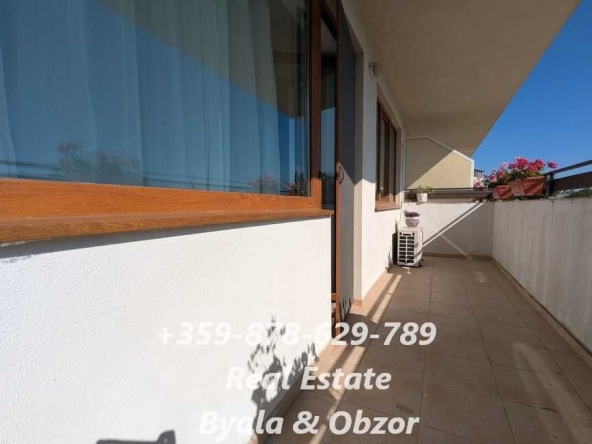 Тристаен апартамент в Бяла - 120 кв.м за 742 €/кв.м - Снимка #1