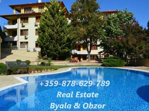 Тристаен апартамент в Бяла - 140 кв.м за 822 €/кв.м - Снимка #1