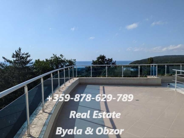 Тристаен апартамент в Обзор - 130 кв.м за 639 €/кв.м - Снимка #1