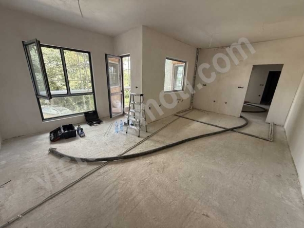 Тристаен апартамент в Велико Търново, Бузлуджа - 92 кв.м за 1340 €/кв.м - Снимка #1