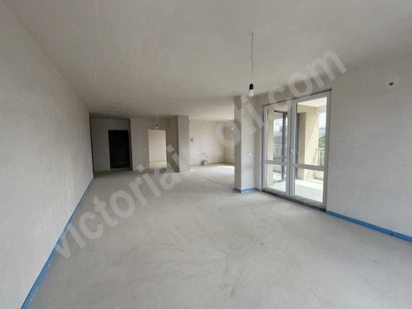 Тристаен апартамент в Велико Търново, Акация - 155 кв.м за 1136 €/кв.м - Снимка #1