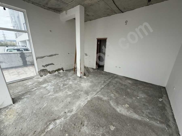 Магазин в Велико Търново, Център - 32 кв.м за 938 €/кв.м - Снимка #1