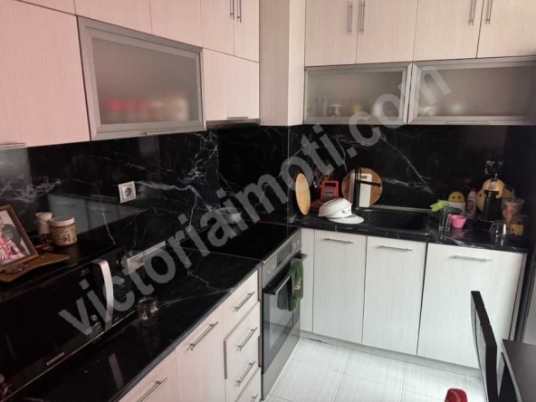 Тристаен апартамент в Велико Търново, Център - 77 кв.м за 828 €/кв.м - Снимка #1