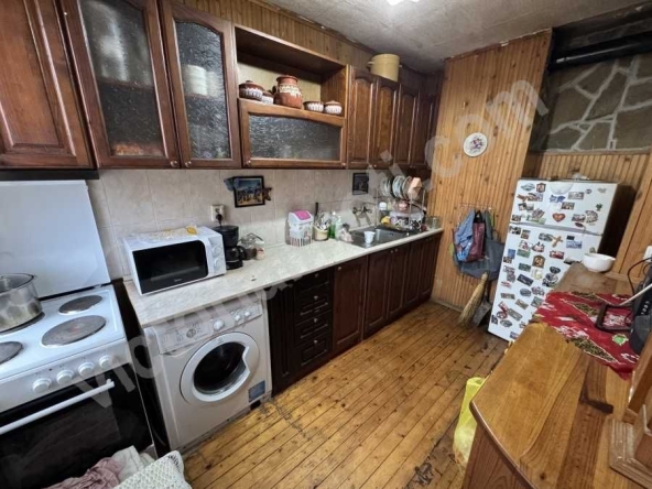 Етаж от къща в Дебелец - 109 кв.м за 482 €/кв.м - Снимка #1