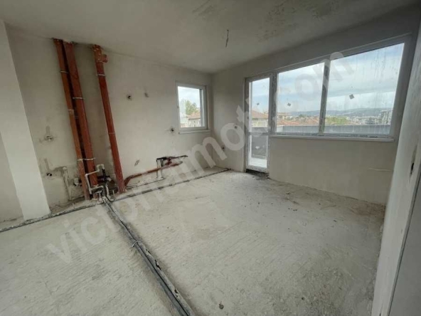 Тристаен апартамент в Велико Търново, Център - 90 кв.м за 1560 €/кв.м - Снимка #1