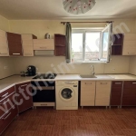 Къща в Дебелец - 100 кв.м за 1750 €/кв.м - Снимка #1