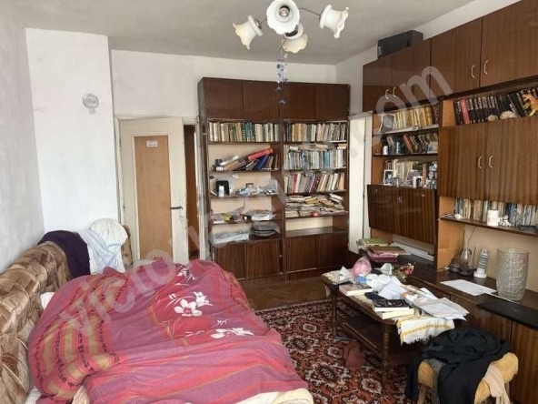 Тристаен апартамент в Велико Търново, Център - 80 кв.м за 1116 €/кв.м - Снимка #1