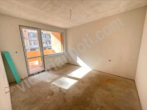 Тристаен апартамент в Велико Търново, Зона Б - 84 кв.м за 1096 €/кв.м - Снимка #1