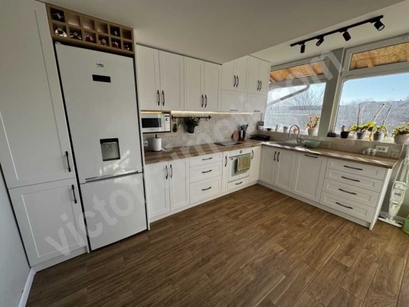 Къща в Велико Търново, Зона Б - 217 кв.м за 217 €/кв.м - Снимка #1