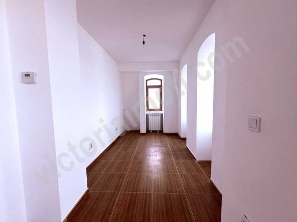 Тристаен апартамент в Горна Оряховица - 85 кв.м за 1153 €/кв.м - Снимка #1