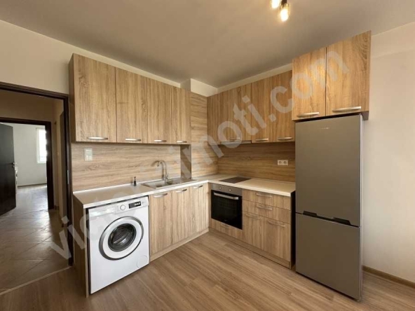 Тристаен апартамент в Велико Търново, Колю Фичето - 98 кв.м за 1633 €/кв.м - Снимка #1